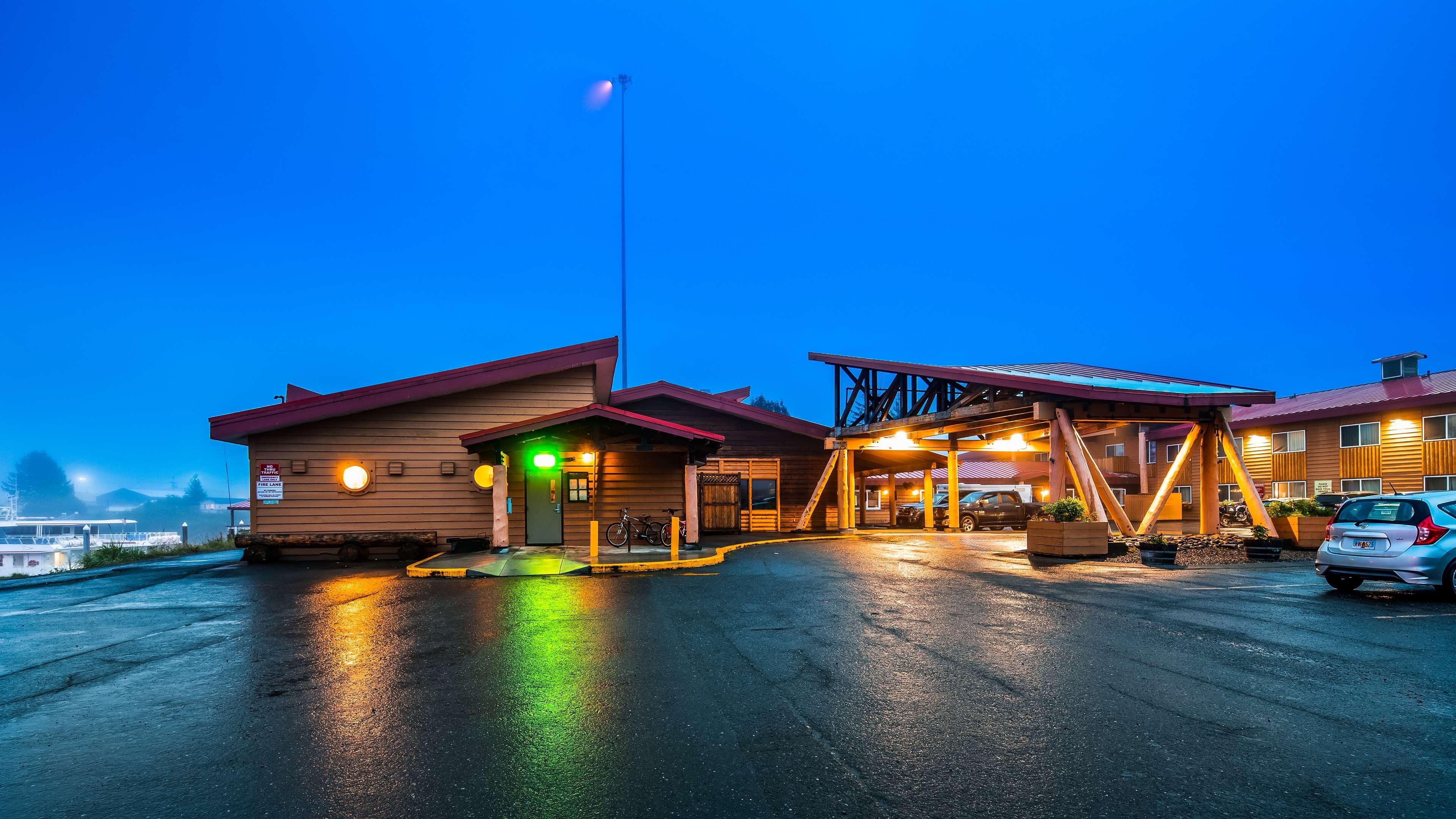 Best Western Valdez Harbor Inn מראה חיצוני תמונה