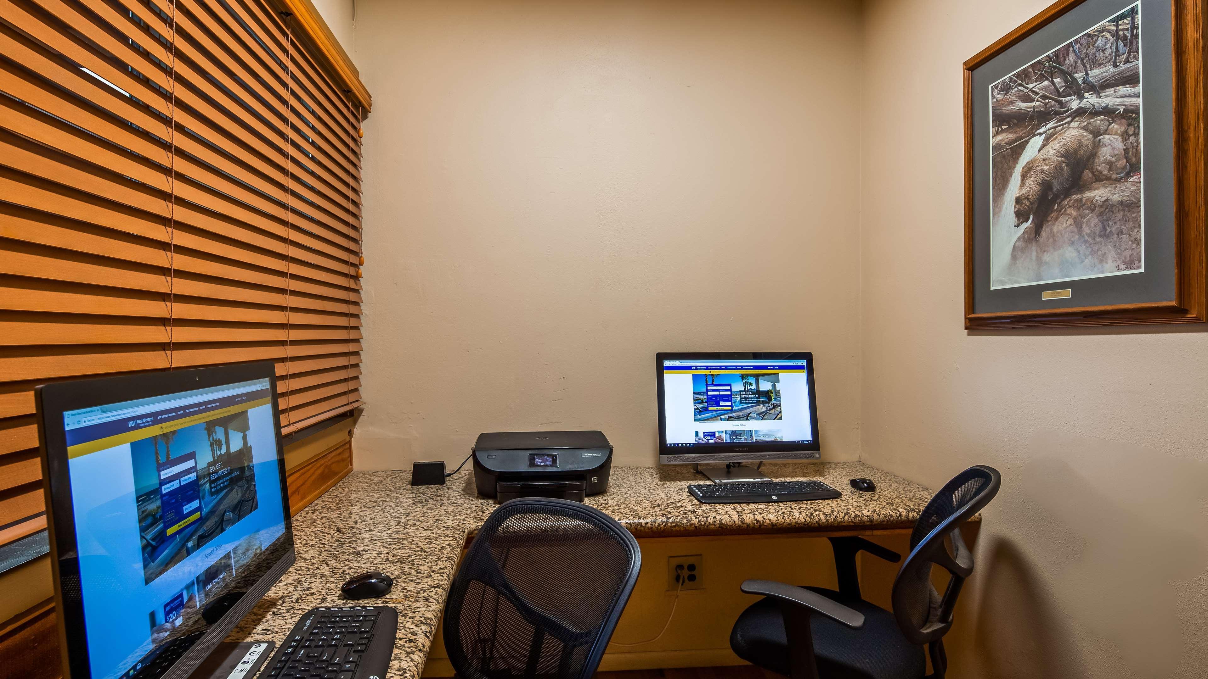 Best Western Valdez Harbor Inn מראה חיצוני תמונה