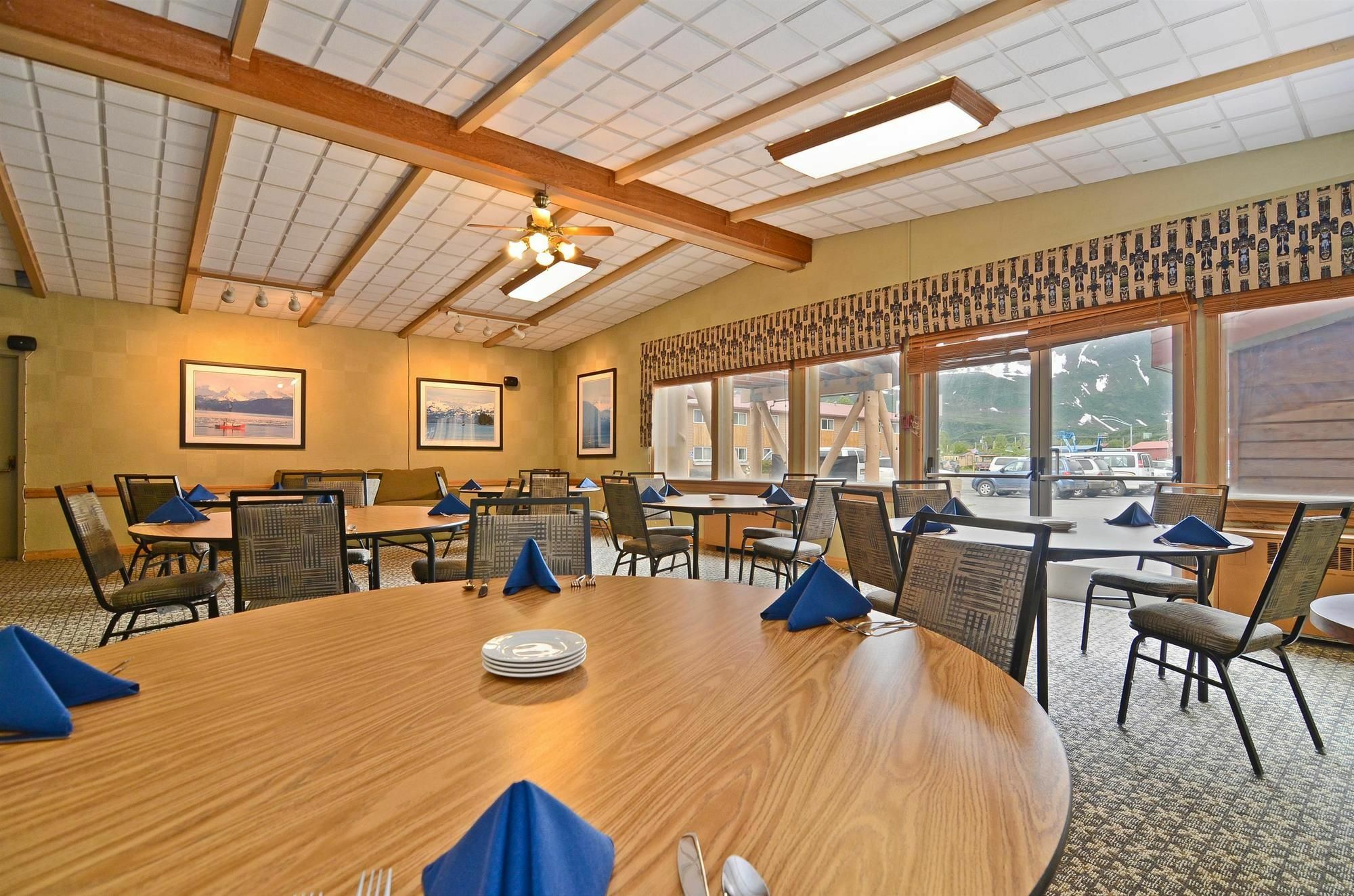 Best Western Valdez Harbor Inn מראה חיצוני תמונה
