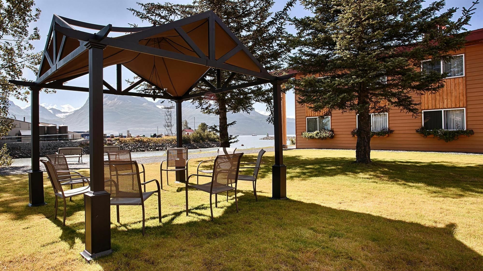 Best Western Valdez Harbor Inn מראה חיצוני תמונה